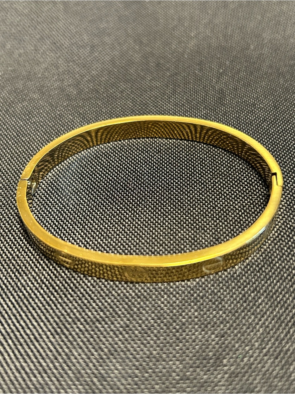 Gold Tone Women's Bangle Bracelet - Fashion Jewelry